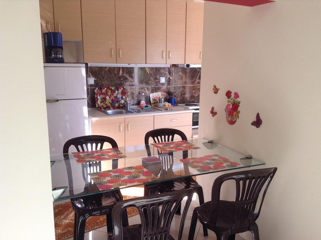 Dimos Bungalows PalaiónTsiflíkion الغرفة الصورة